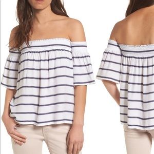Rails off the shoulder top size Xs